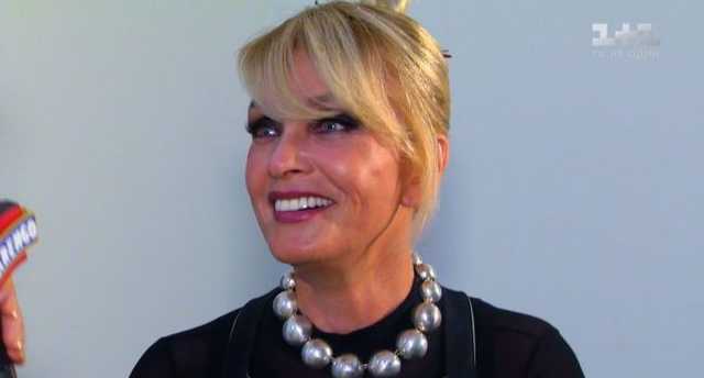 «Молодая, стильная красотка!» Лайма Вайкуле зажгла с украинской группой «Казка» под хит Каменских