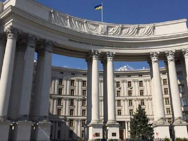 В МИД не советуют украинцам принимать участие в протестах в Гонконге