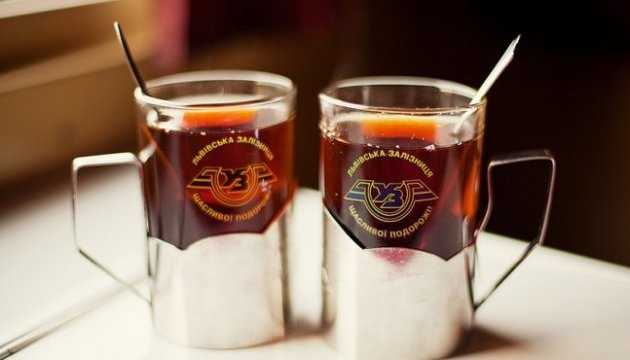 Из поездов УЗ украли 2417 полотенец, 47 подушек и 456 подстаканников