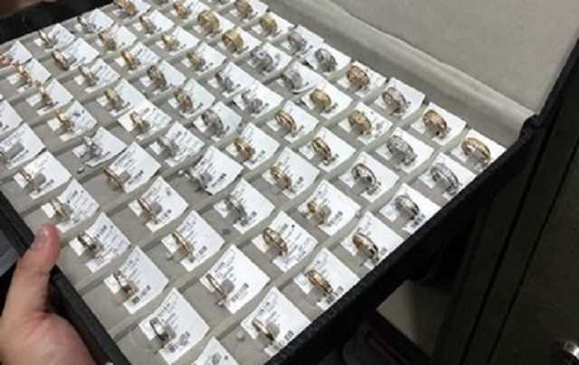 СБУ пресекла контрабанду ювелирных изделий из Крыма