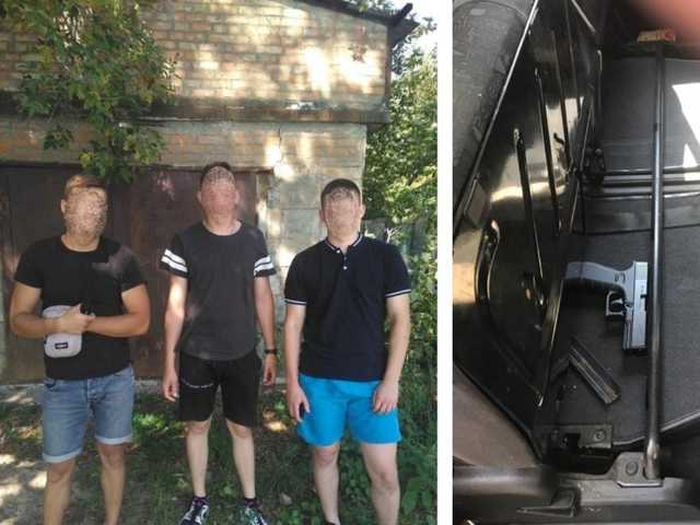 Четверо парней избили и ограбили мужчину под Киевом