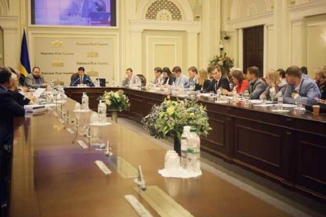 В Раде урезали число комитетов: "Слуга народа" опубликовала полный список