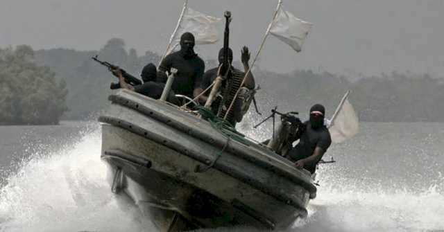 Нигерийские пираты захватили судно с украинскими моряками: все подробности