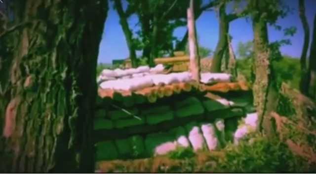 Украинские бойцы засекли затаившихся боевиков на Донбассе и нанесли по ним удар