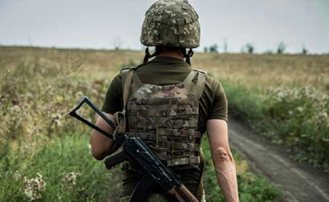 Военным вместо парада дадут по тысяче гривен