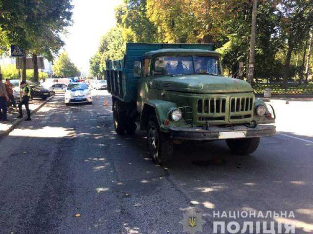 В Ровно «ЗИЛ» сбил насмерть пенсионерку-пешехода