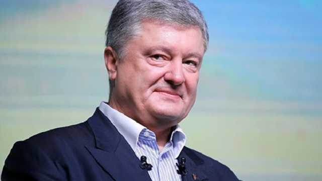 Порошенко с семьей улетел рыбачить в Норвегию