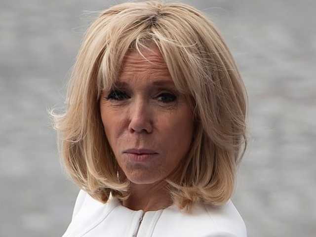 На 20 лет моложе: лицо 66-летней Брижит Макрон после «пластики» сильно изменилось