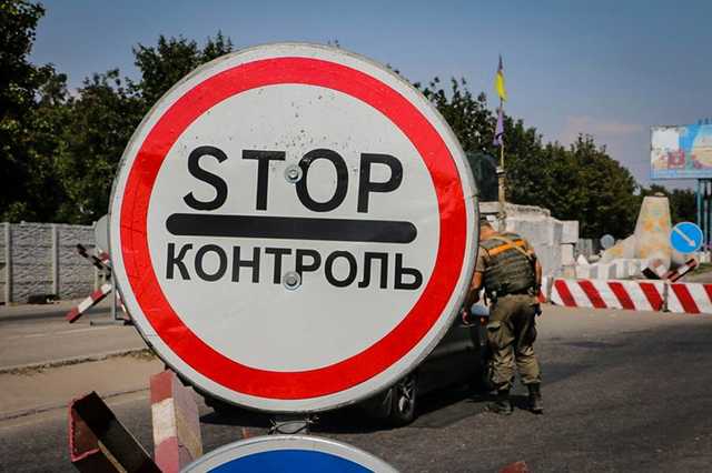 Нацгвардейцы со стрельбой задержали пьяного гражданина, пытавшегося прорваться через блокпост под Мариуполем