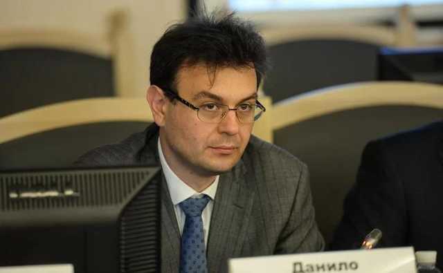 У Зеленского рассказали, как будут бороться с использованием крупным бизнесом ФЛП