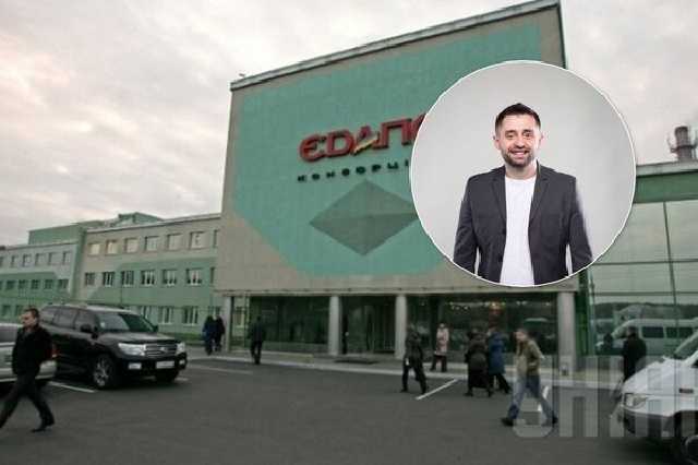 В Украину возвращается коррупционный спрут: чем грозят "новые паспорта" от Арахамии