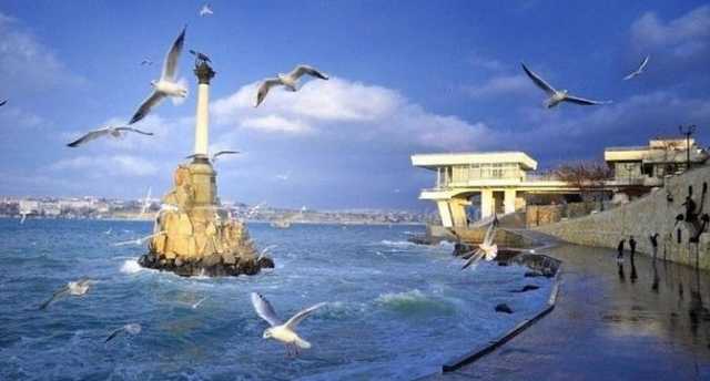 «Ведут себя как хозяева, приехавшие воспитывать местное население»: крымчане пожаловались на «понаехавших кавказцев»