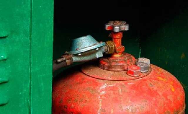 В Черновицкой области в сауне произошел взрыв газа, три человека пострадали