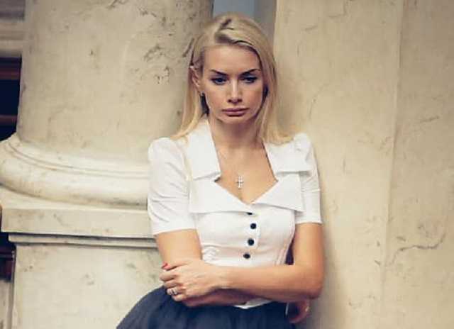 "Секретарша из порно…" Ирина Аллахвердиева взбудоражила своими фото в Раде