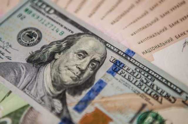 Падение неизбежно: что будет с гривной до конца года