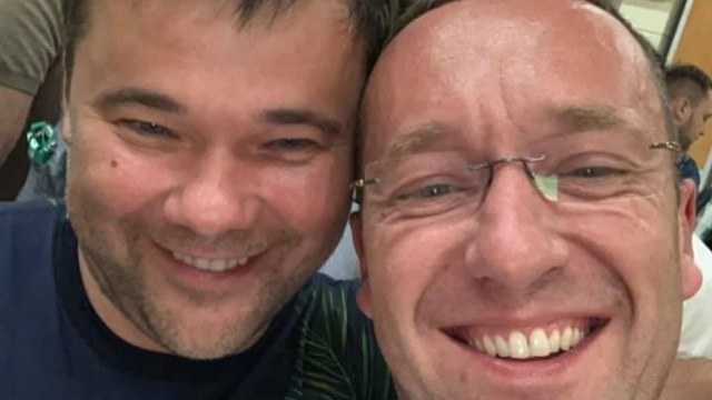 «Слуга народа» пришел в Раду в часах за 200 тысяч