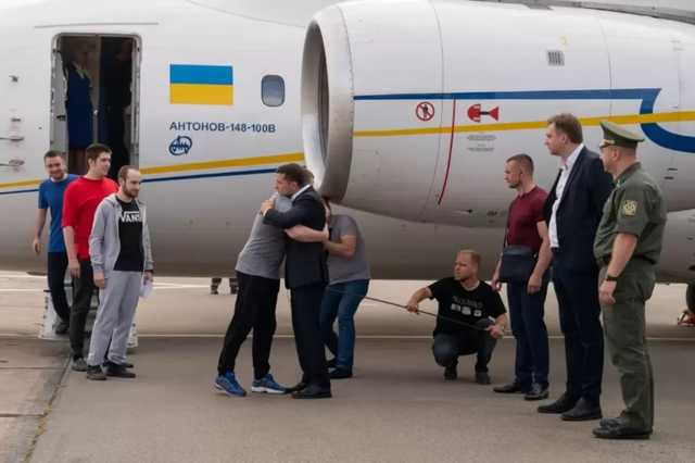 Зеленский намерен дать квартиры в Одессе всем освобожденным морякам