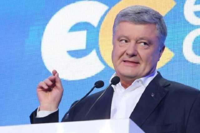Роспуск ЦИК: Порошенко заявил о серьезной опасности для Украины