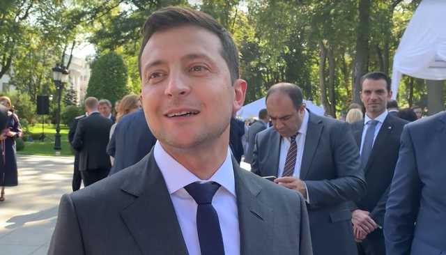 Зеленский планирует дать обещанную к 100 дням президентства пресс-конференцию в октябре
