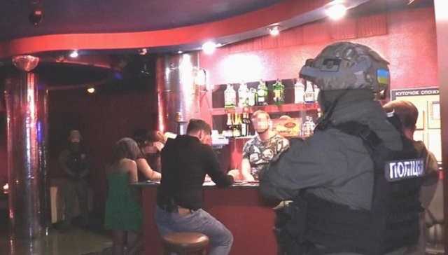 В отеле в центре Киева разоблачили работу борделя