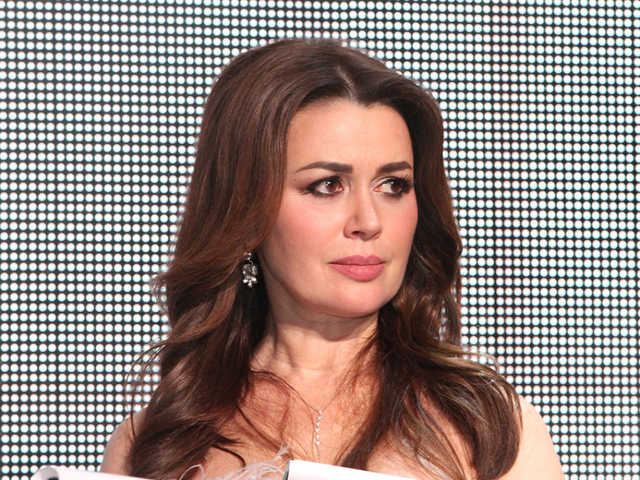 «Осталось несколько дней»: СМИ рассказали подробности состояния Анастасии Заворотнюк