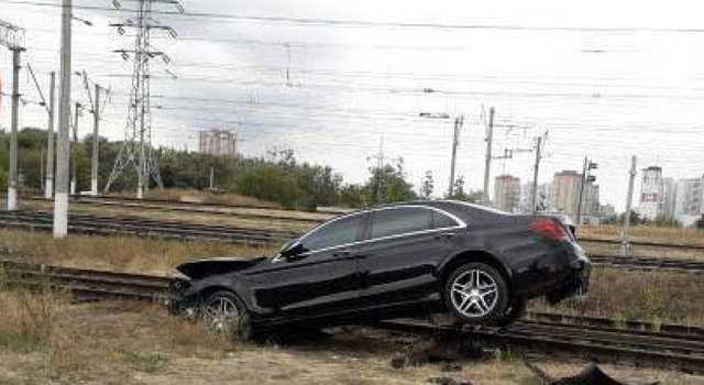 В Киеве пьяный владелец Mercedes устроил «догонялки» с полицией