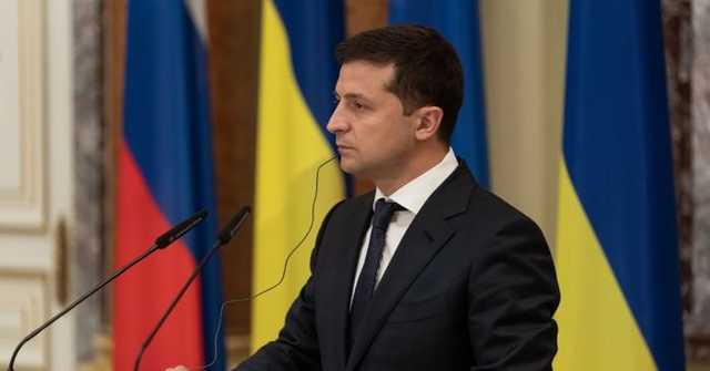 Путін перетворює Зеленського на Порошенка