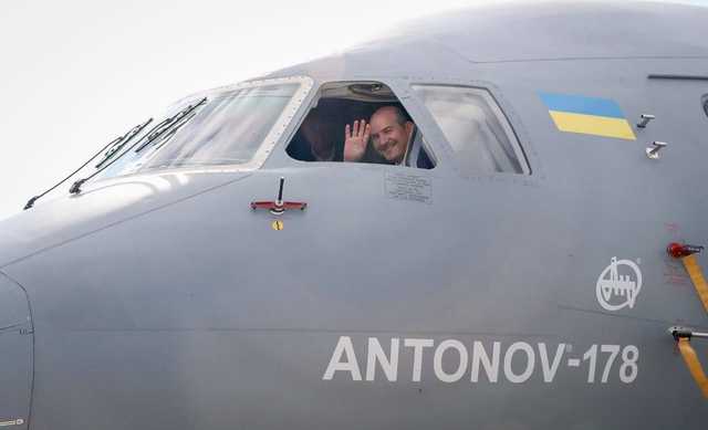 В Турции заинтересовались украинским самолетом Ан-178, представленным на выставке вооружений
