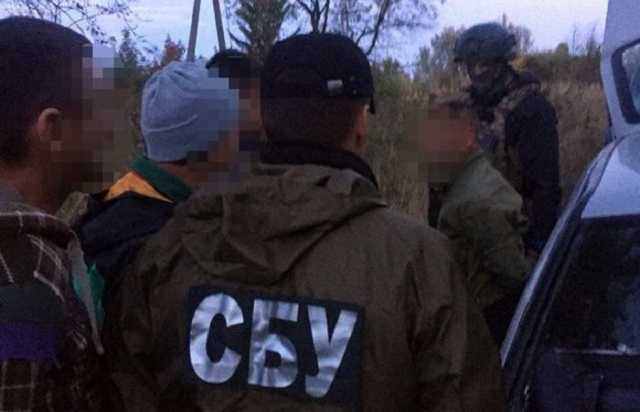 На Буковині колишній контрактник торгував зброєю з ООС