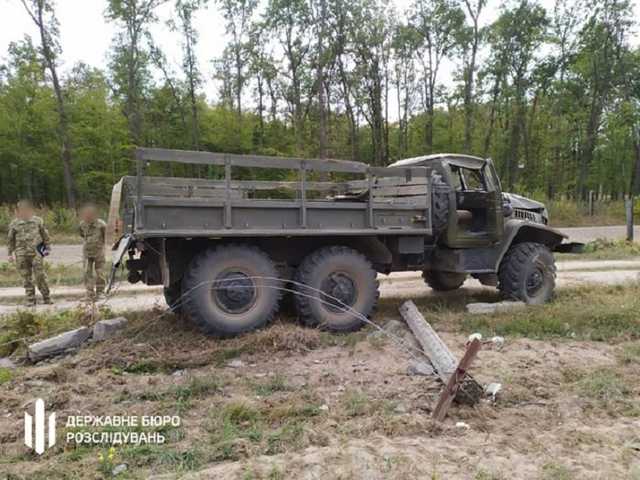 В ДТП на территории воинской части Хмельницкого погиб военнослужащий