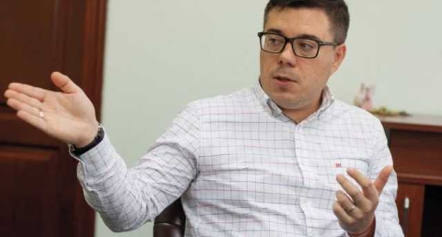 Березовец: правительство и президент должны определиться, они с Коломойским, или с МВФ