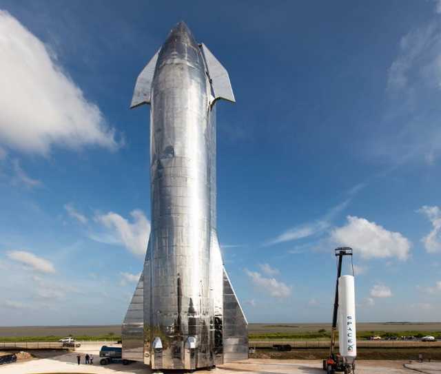 "Святой Грааль космоса!" Маск представил корабль для полета на Луну и Марс