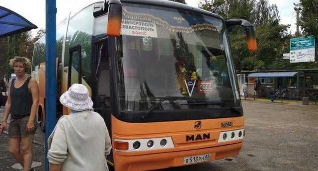 У Порошенко заявили, что украинская власть хочет легитимизировать оккупационный режим в Крыму