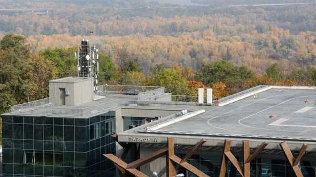 Держава за бортом: вертолітний майданчик Януковича відхопив нардеп Єфімов