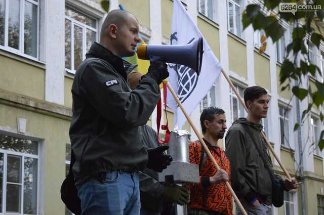 Громадська організація «C14» оформляється у політичну партію