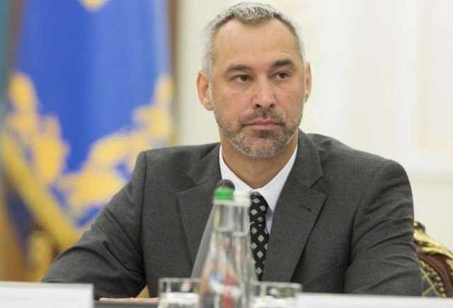 Рябошапка отчитался о первых успехах на новой должности - практически ежедневно вручаются подозрения