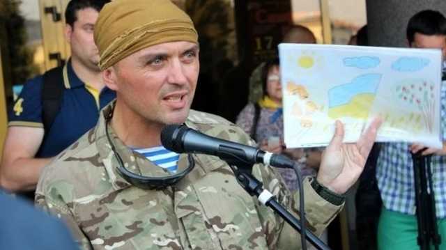 Добровольцы готовы сорвать отход войск ВСУ в Золотом