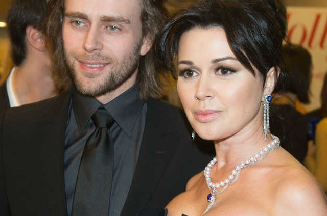 Выписка не означает хороших новостей: друзья Заворотнюк рассказали о ее состоянии