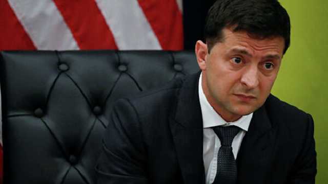 Бужанский аплодирует: нардепы Зеленского устроили новый скандал из-за рынка земли