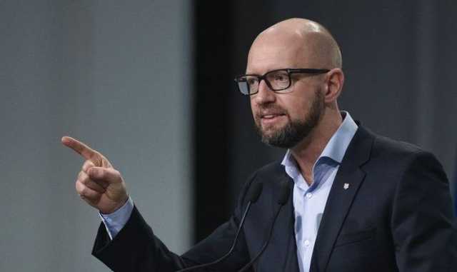 Яценюк - Зеленскому: Это ловушка, выбирайтесь скорее из нее