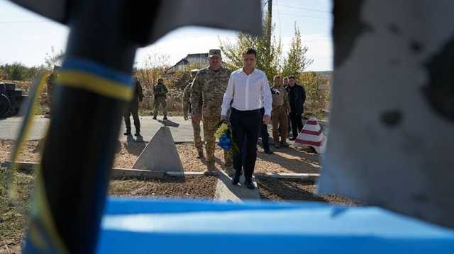 Ни мира, ни посадок. 10 причин падения рейтинга Зеленского