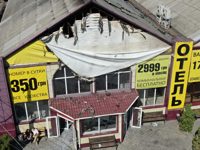 Владельца сгоревшего отеля "Токио Стар" выпустили из СИЗО