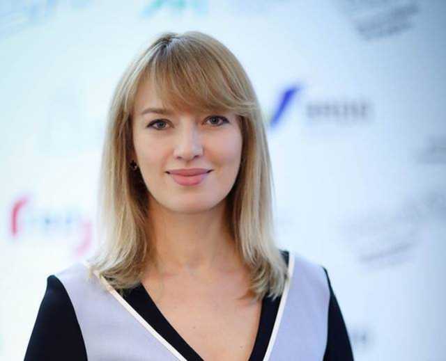 "Неплохо так живут": "слуга народа" пришла в Раду с элитным аксессуаром