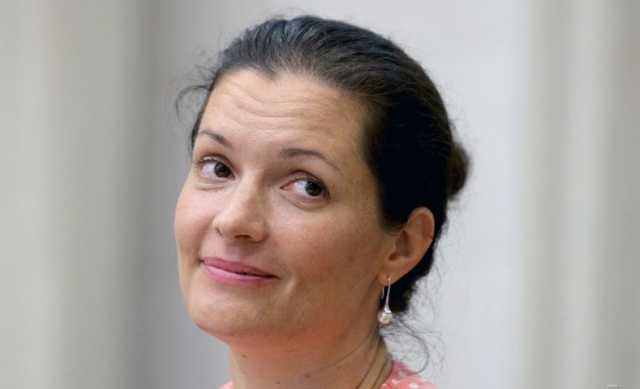 Стала известна зарплата главы Минздрава Зоряны Скалецкой