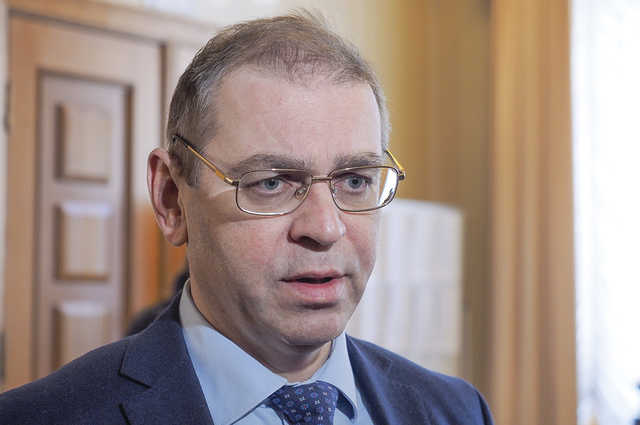 Турчинов, Парубий и другие депутаты хотят взять Пашинского на поруки