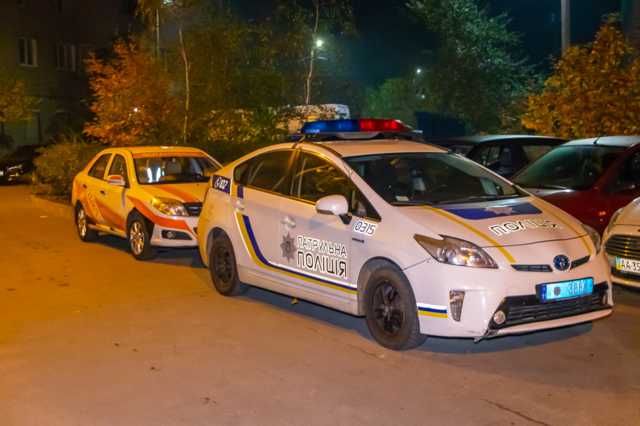 В Днепре на улице Высоцкого женщина выбросилась с 14 этажа