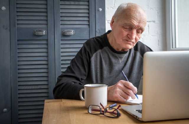 Пенсионный фонд понизил показатель средней зарплаты для пенсии