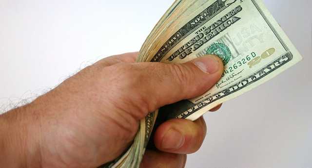 Двух банкиров подозревают в растрате 80 млн