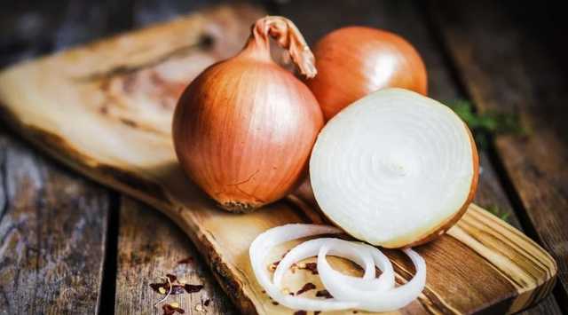 В Черниговской области районная администрация закупила полкило лука через тендер