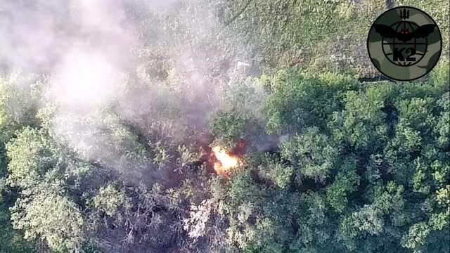 Украинские разведчики показали видео полного уничтожения позиции боевиков на Донбассе